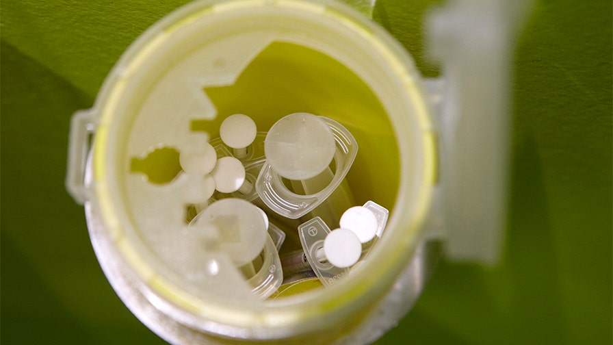 Restaurant defends bathroom needle disposal bins amid heroin epidemic