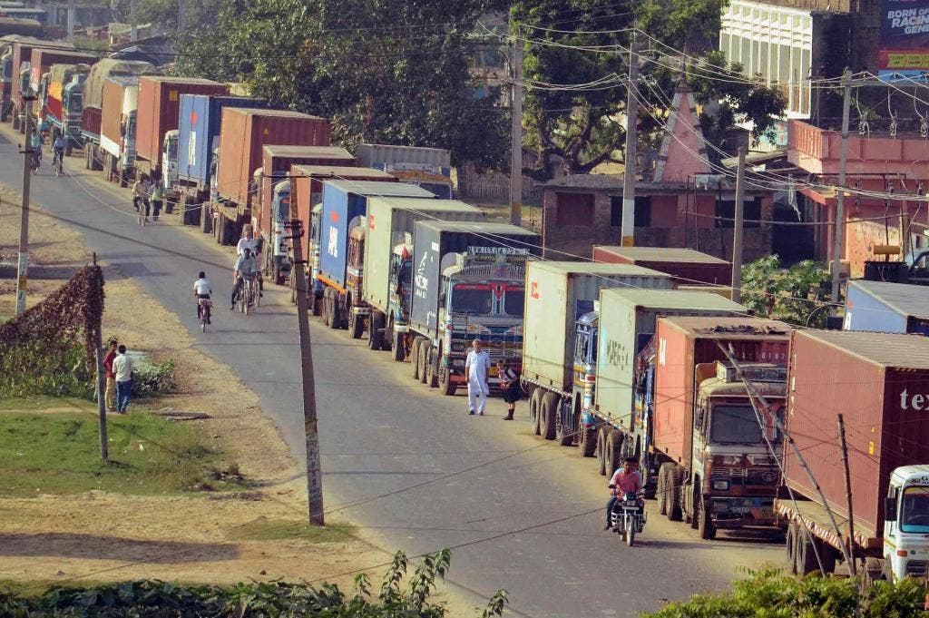 Dengan terhambatnya pengiriman bahan bakar di perbatasan, Nepal berencana mengirim wakil perdana menteri ke India untuk melakukan pembicaraan