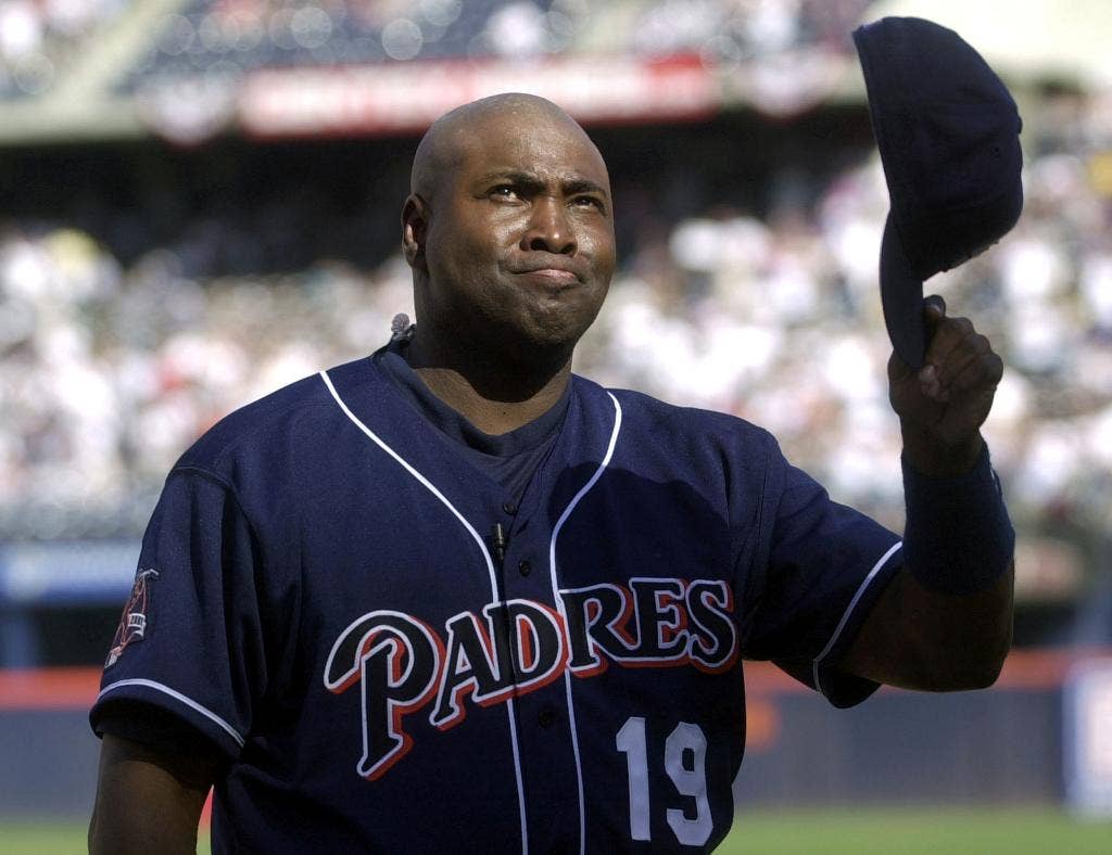 Tobacco company says Tony Gwynn was warned