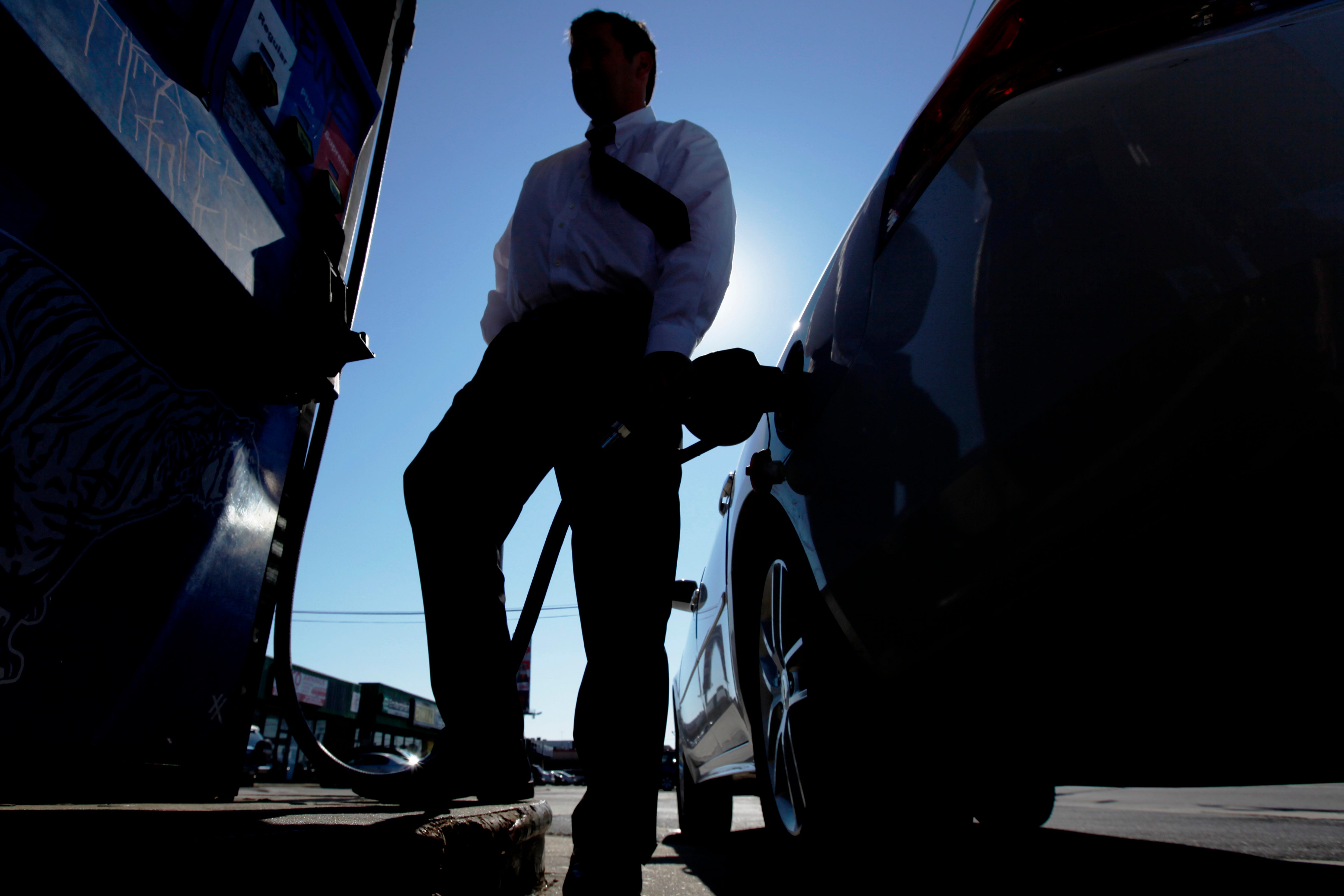 Oil prices rise as Middle East clashes continue | Fox News