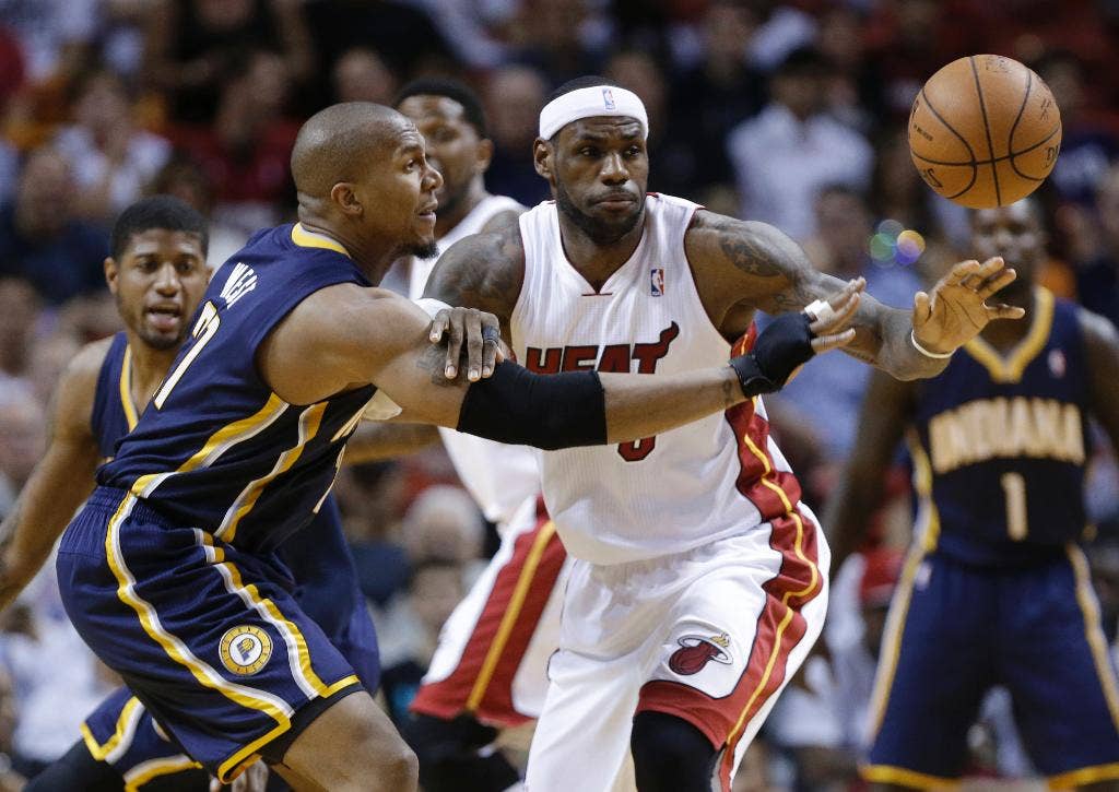 Miami kembali ke 1: LeBron mencetak 36, Heat Beat Pacers 98-86 untuk pindah di atas Wilayah Timur