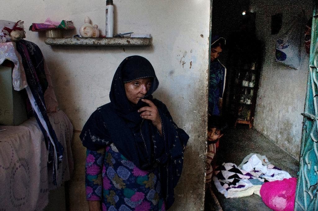 Wanita yang dilecehkan memiliki pertempuran yang sepi untuk keadilan di Pakistan konservatif