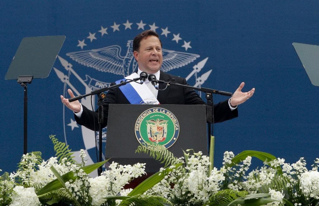 Juan Carlos Varela inaugurated as Panamanian president; takes steps to
