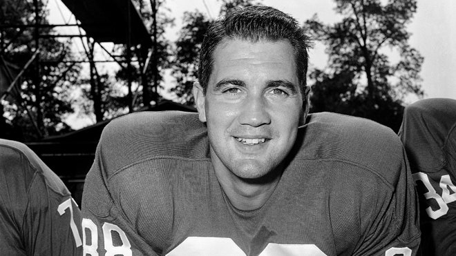 Pat Summerall, called a 'broadcasting giant,' has died