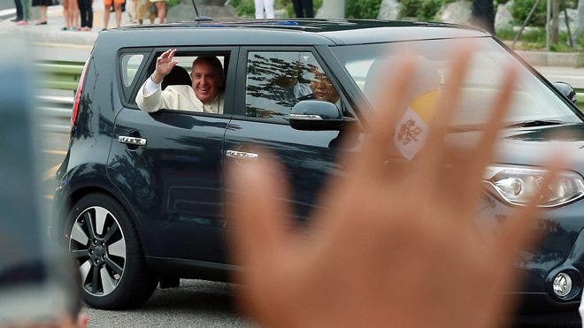 Where’s The Popemobile? Pope Travels Through South Korea In A Kia