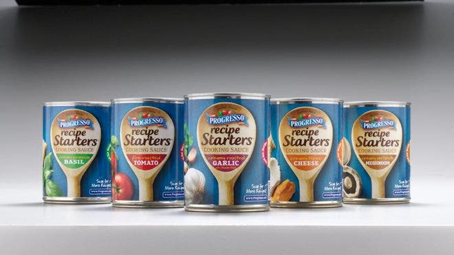 Pemula makanan baru membantu Anda membuat makanan rumahan (berpura-pura).