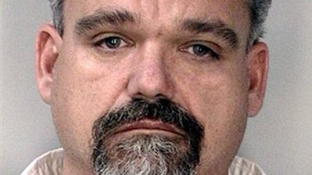 Tidak ada koneksi untuk mantan kepala sekolah yang dituduh dalam sampel fatal