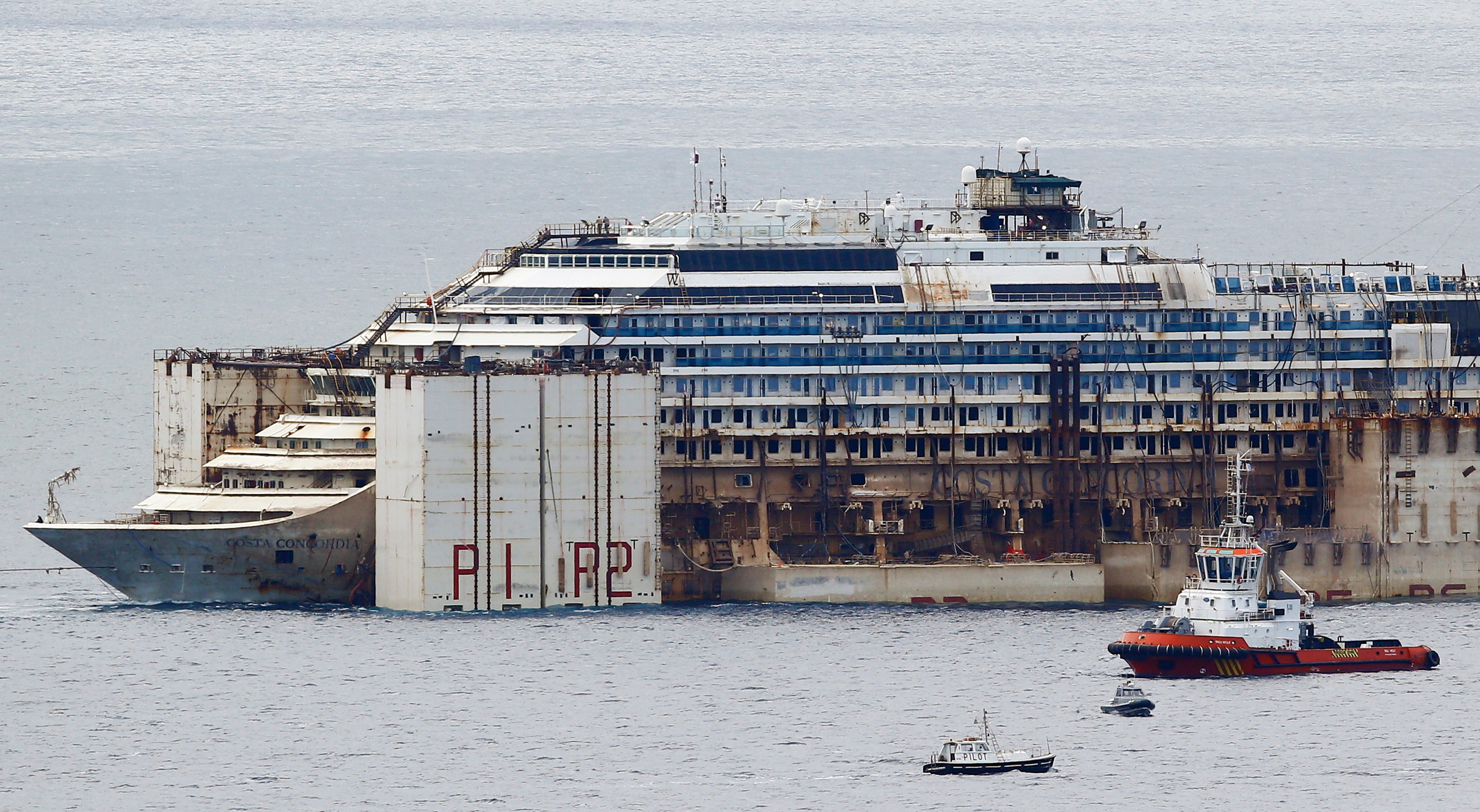 Workers find body while dismantling capsized Concordia ship | Fox News