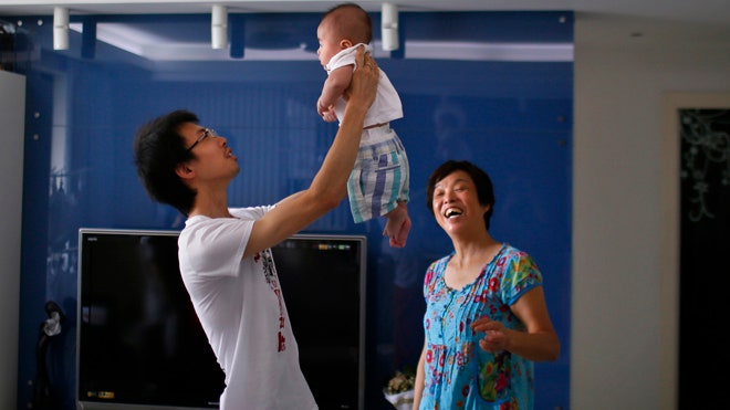 Tiongkok memutuskan untuk mengakhiri kebijakan sisa 1 anak dan mengizinkan semua pasangan memiliki 2 anak