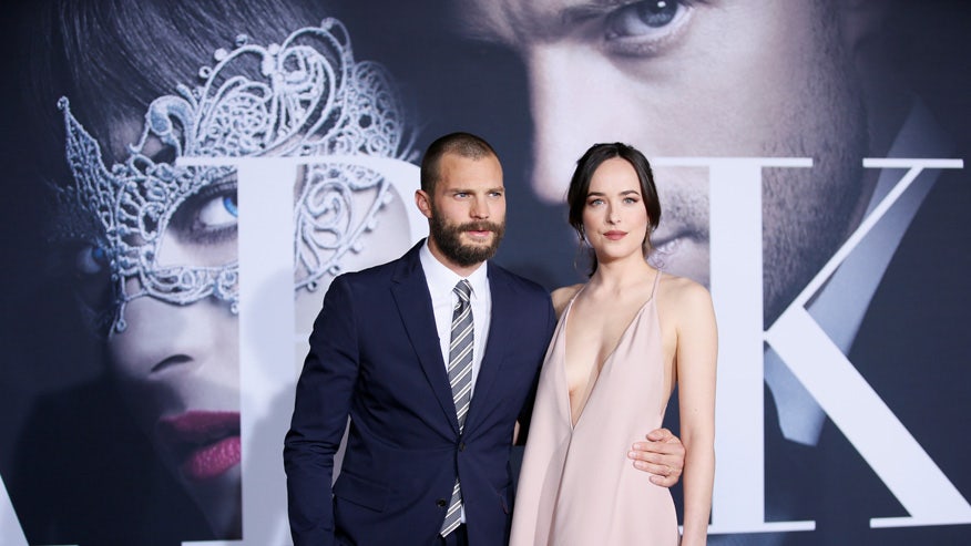 'Fifty Shades' cast banned from dirty talk