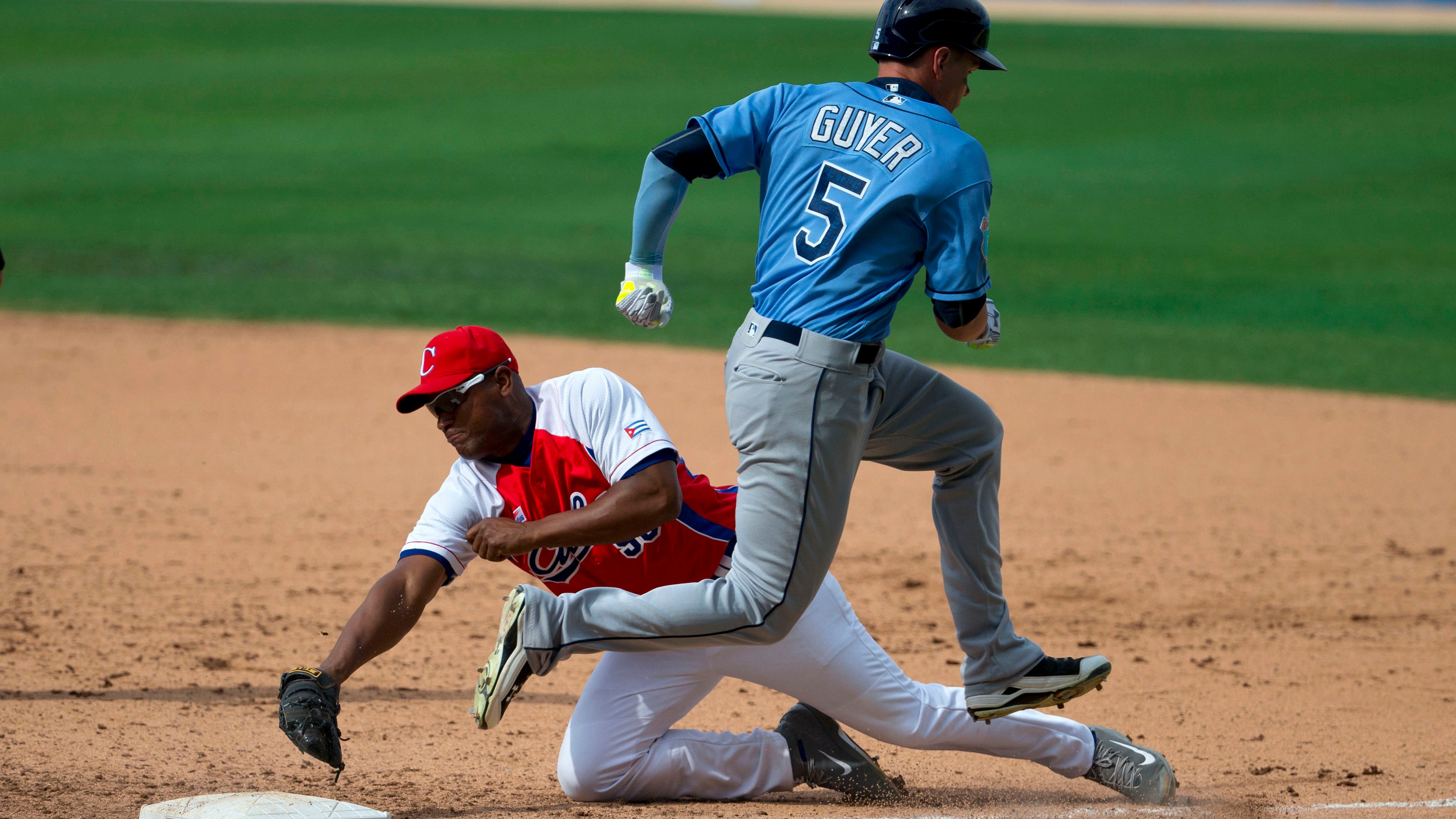 World Baseball Classic told exiles to see Cuban players like any others.  Did they?