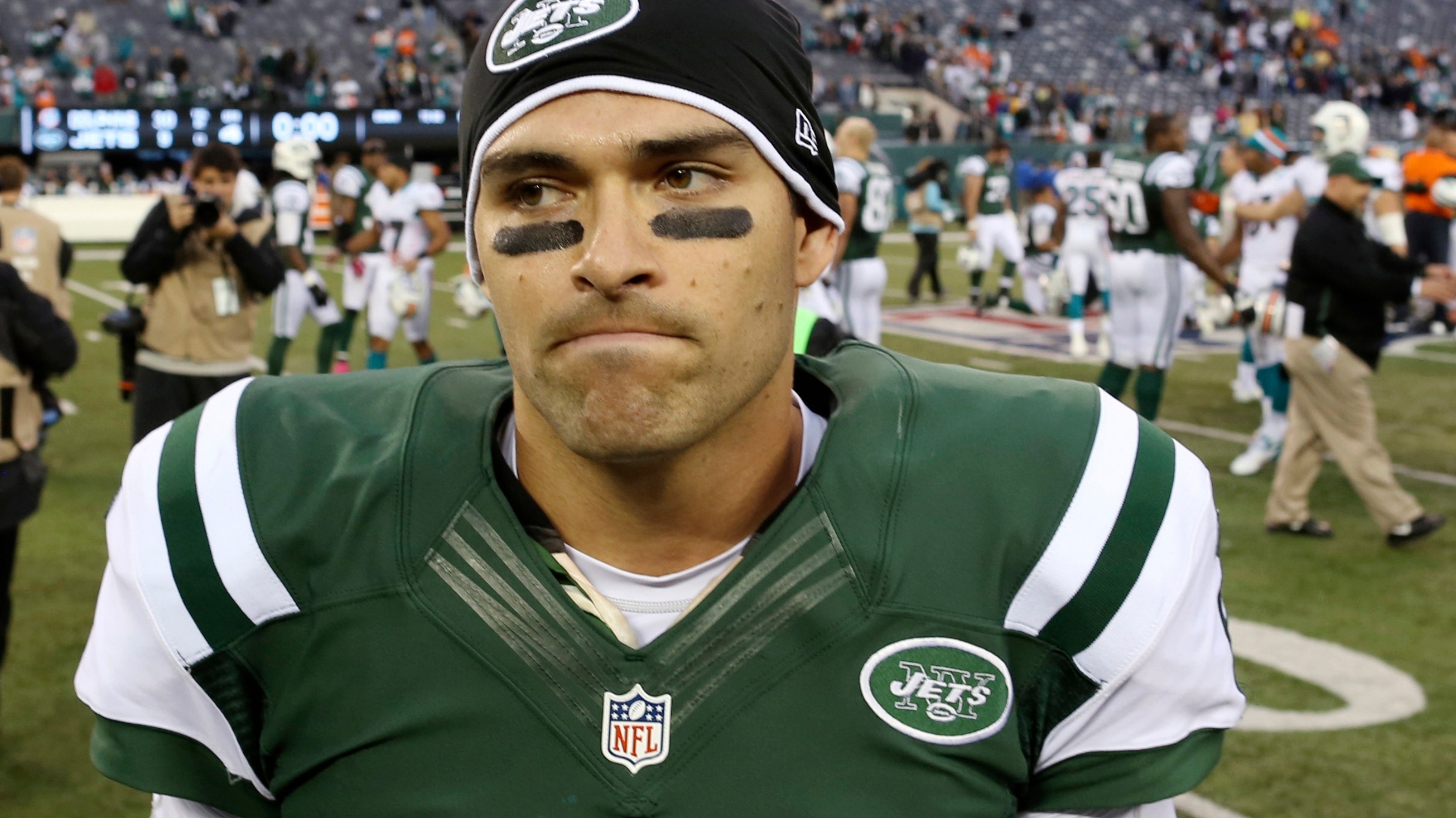 New York Jets quarterback Mark Sanchez (6) after throwing his