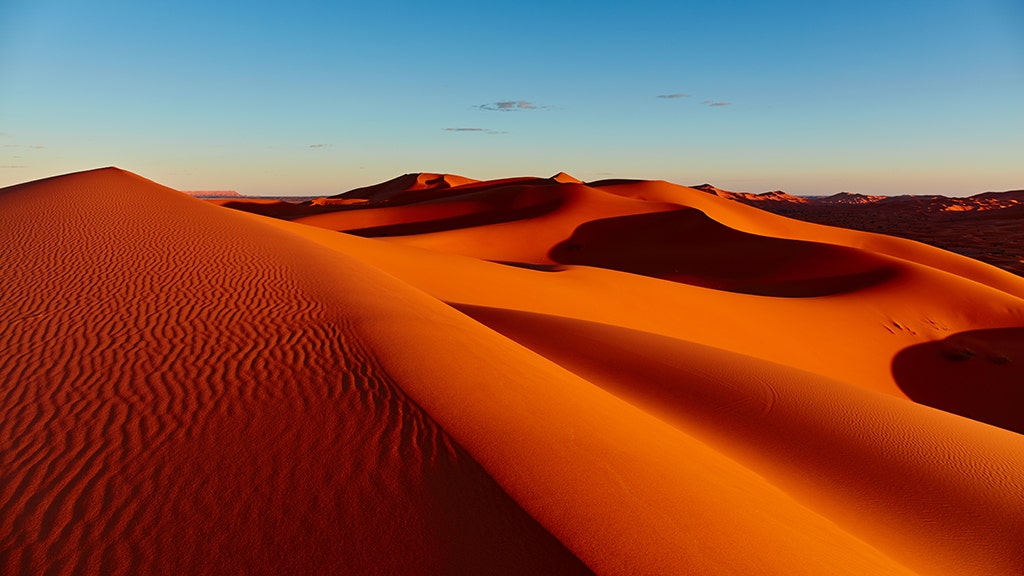 Sunrise on the Red Sand Dunes by Zara » Reviews & Perfume Facts