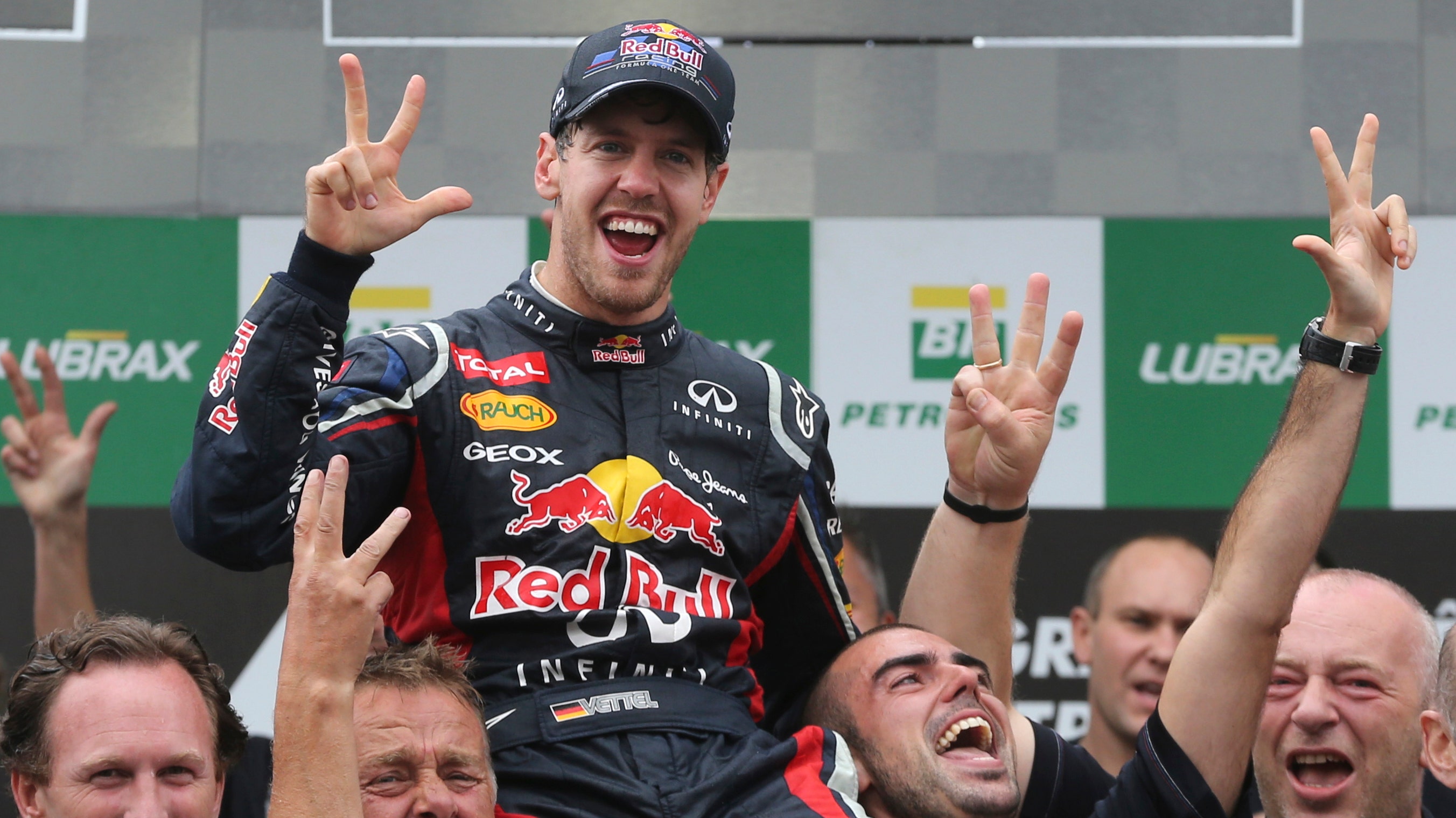 Sebastian Vettel wins third straight F1 world championship