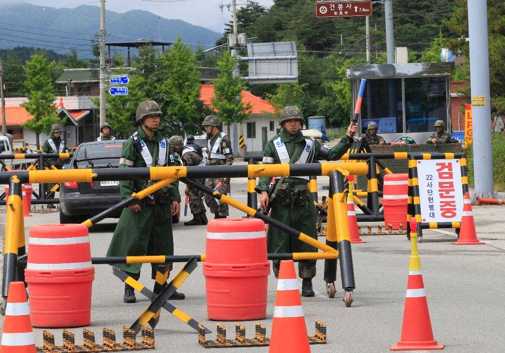 Militer memburu tentara Korea Selatan yang membunuh 5 rekannya di pos perbatasan