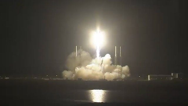 SpaceX Launches Cargo Ship With 3-D Printer To International Space ...