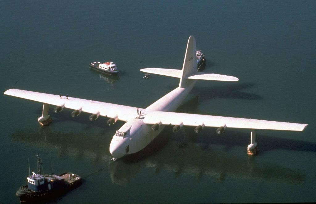 Oregon aviation museum reaches deal to take ownership of Spruce Goose ...