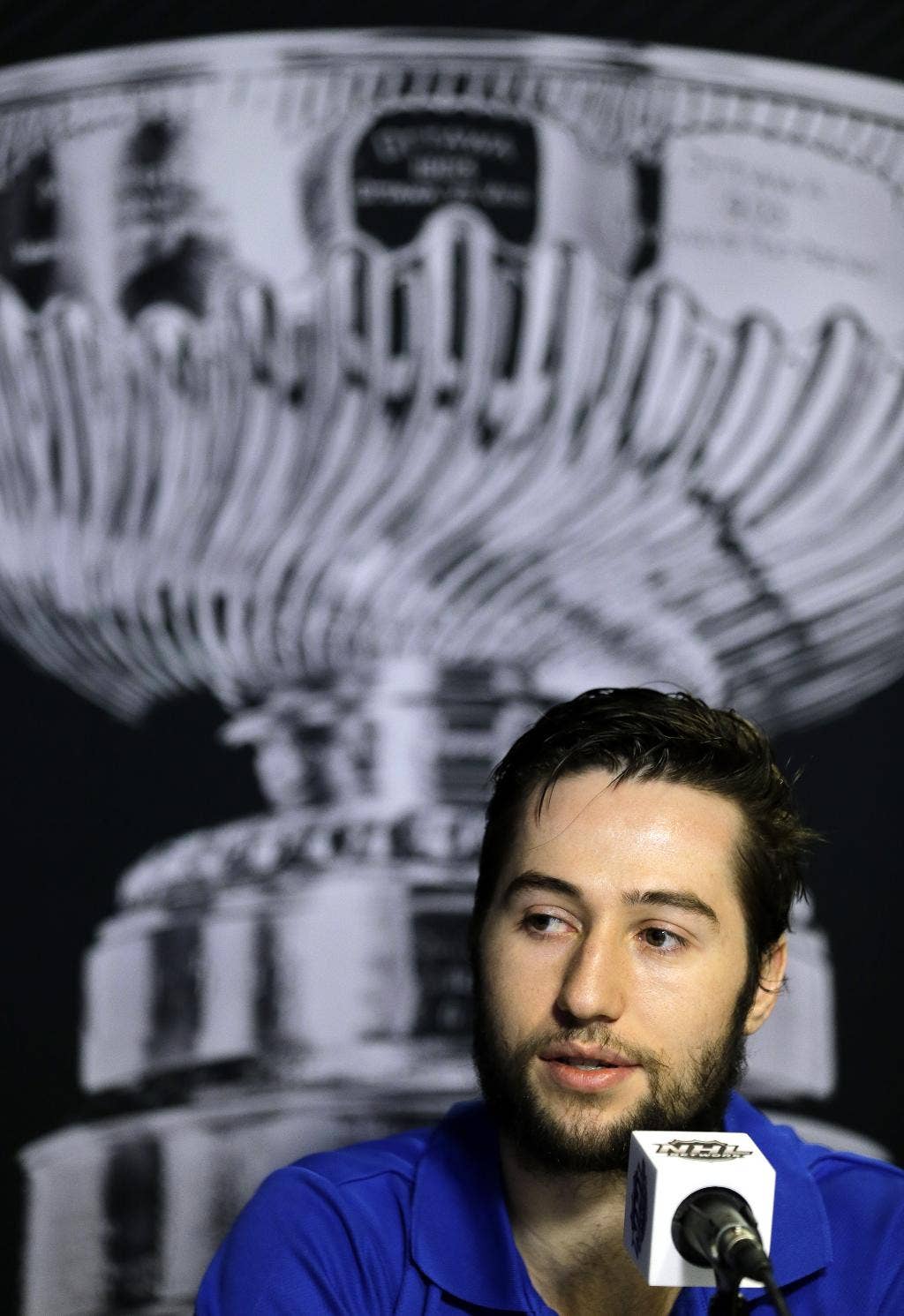 blackhawks-chase-3rd-nhl-title-in-6-years-when-they-visit-young-tampa