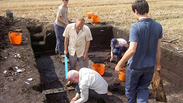 Archaeologists Uncover Britain's Oldest House | Fox News