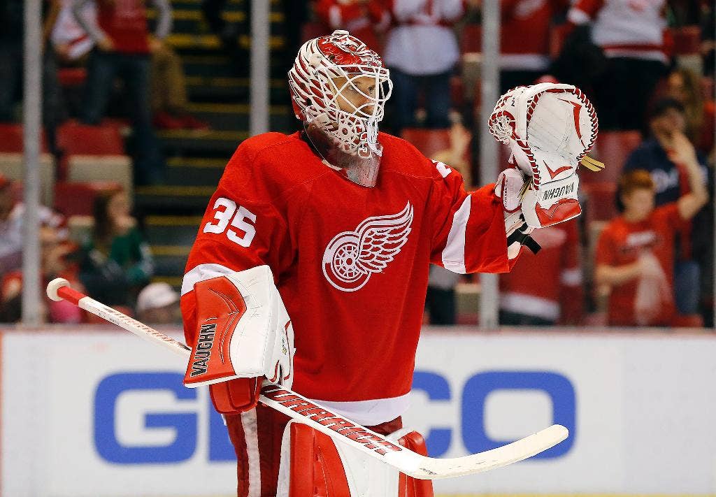 Helm mencetak 2 gol, Quincey mencetak gol pertama musim ini dalam kemenangan Red Wings 5-2 atas Stars