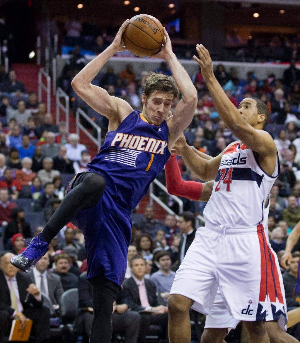 Dragic, Bledsu bergabung untuk 48 poin, 13 aset, Suns menang ke-5 berturut-turut, 99-93 atas Wizards