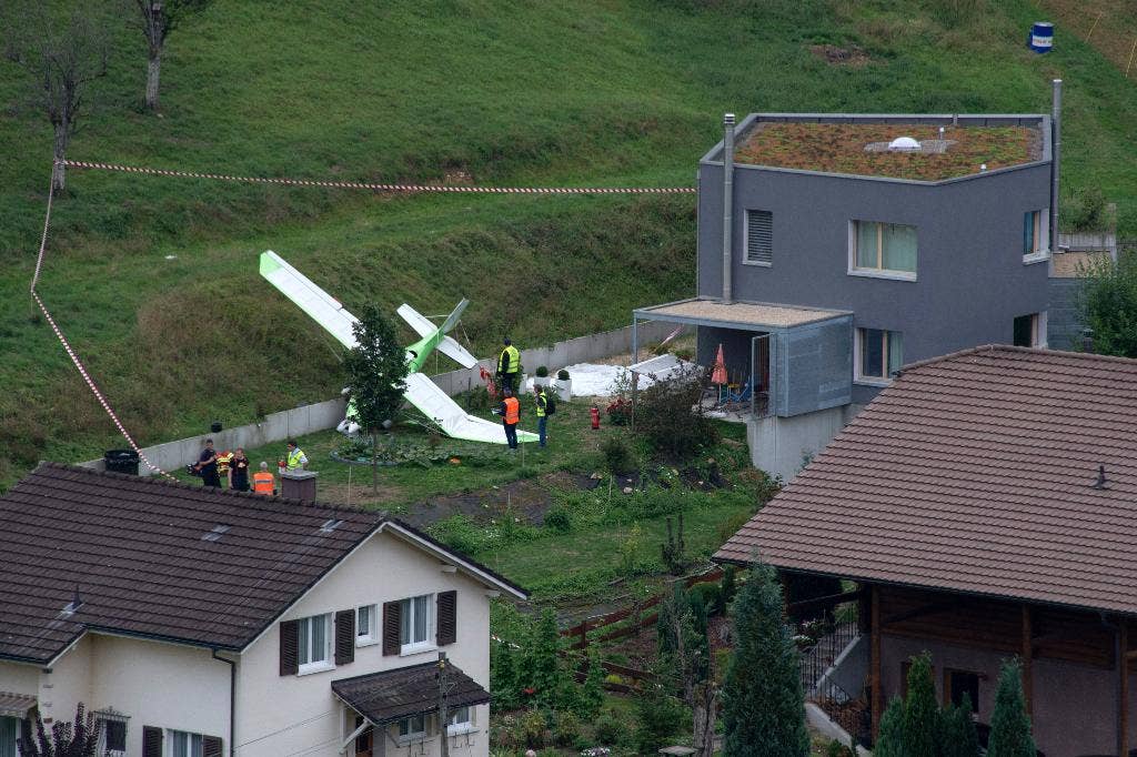 2 planes collide at airshow in Switzerland, leading to crash, officials