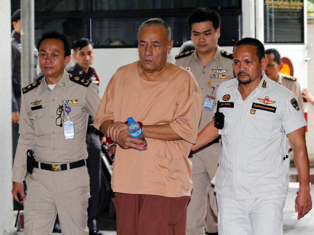 Rolexes, patung Buddha: Lelang unik di jendela terbuka Thailand untuk korupsi polisi