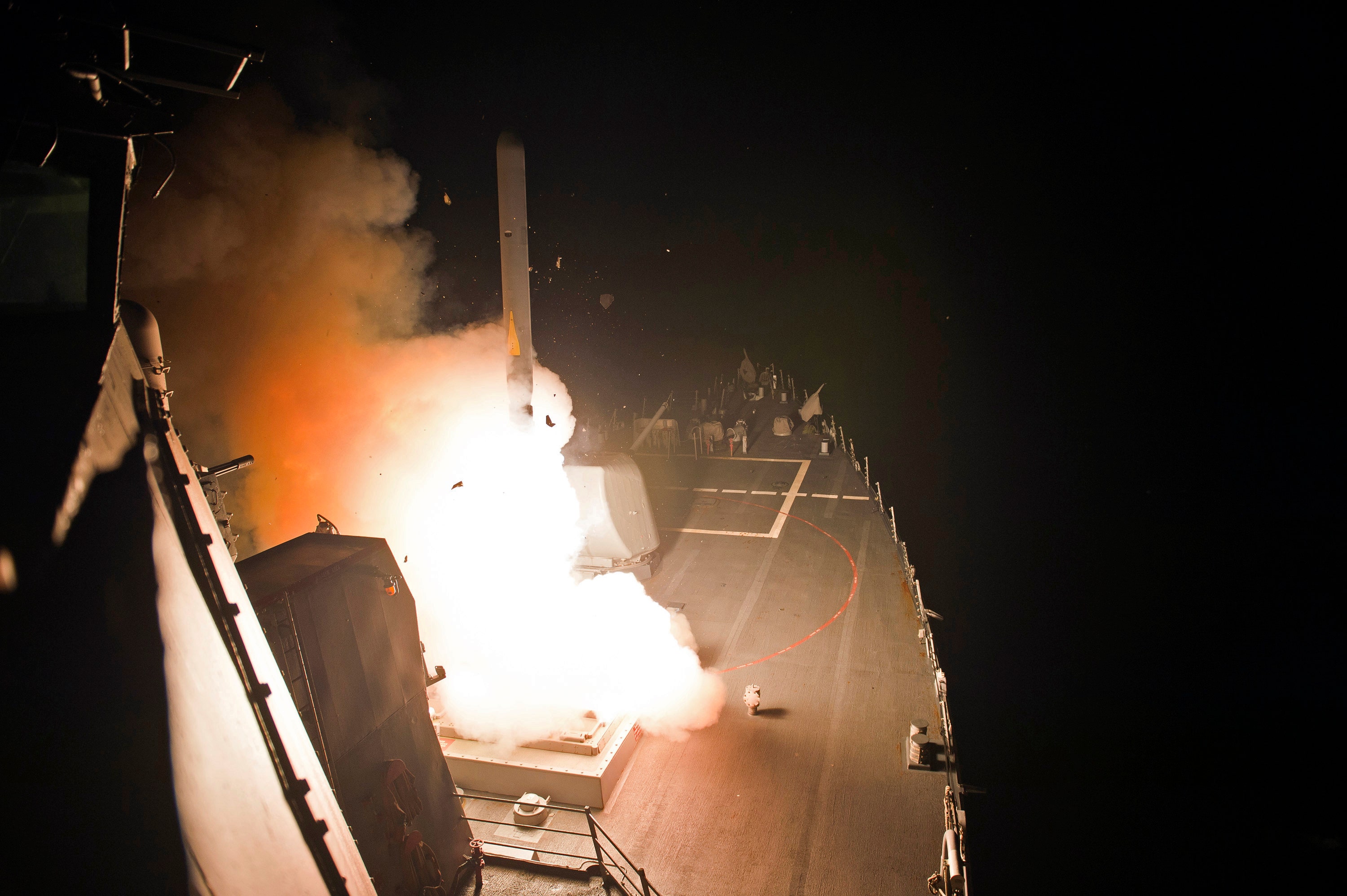 Exploding Tomahawk Navy test-fires upgraded Tomahawk | Fox News