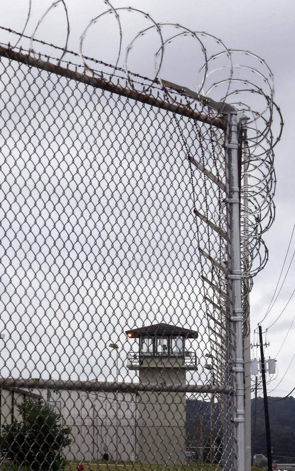 Former Alabama prison inmates describe abuse, harassment behind bars ...