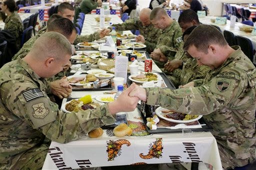 Pasukan AS di Afghanistan merayakan Thanksgiving