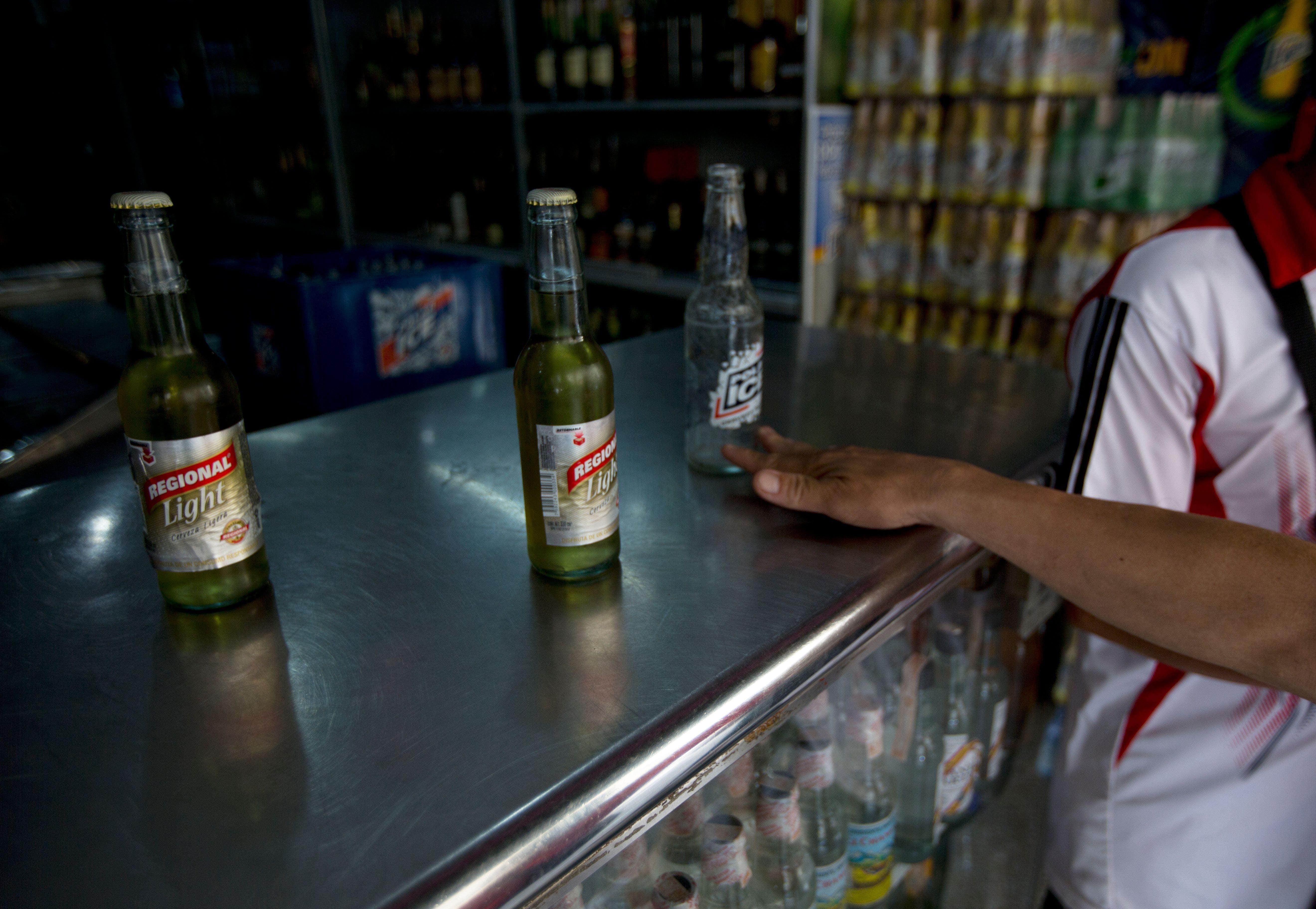 Venezuelans Latest Indignity Country Running Out Of Its Favorite Beer