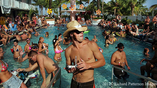 Konferensi Musik Musim Dingin Menghantam Miami dengan Kekuatan Penuh