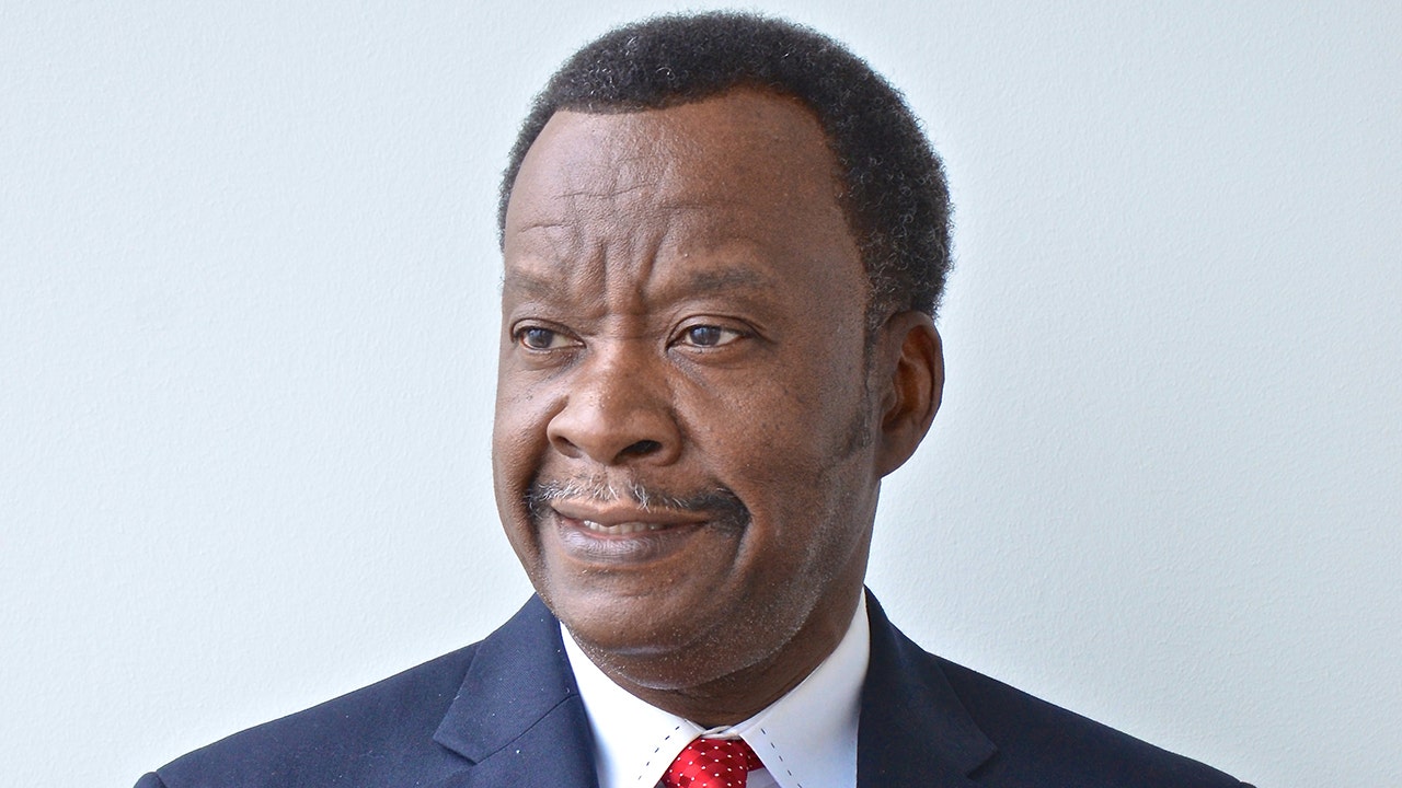 Willie Wilson announces bid for Chicago mayor