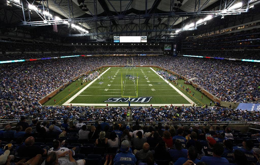 Detroit fans flock to Jets-Bills game