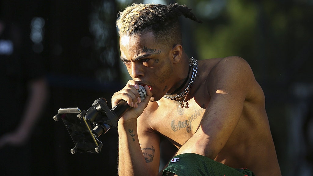 Xxxtentacion Wins American Music Award Posthumously Fox News