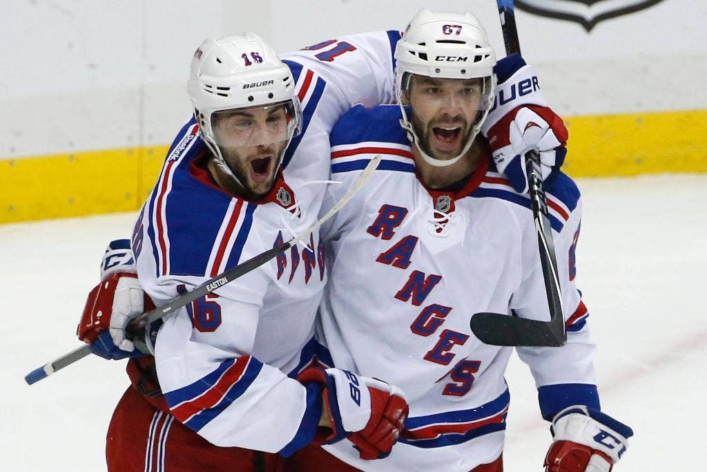 Rangers mengakhiri kekeringan power play, mengalahkan Penguins 5-1 untuk memperpanjang rekor beruntun