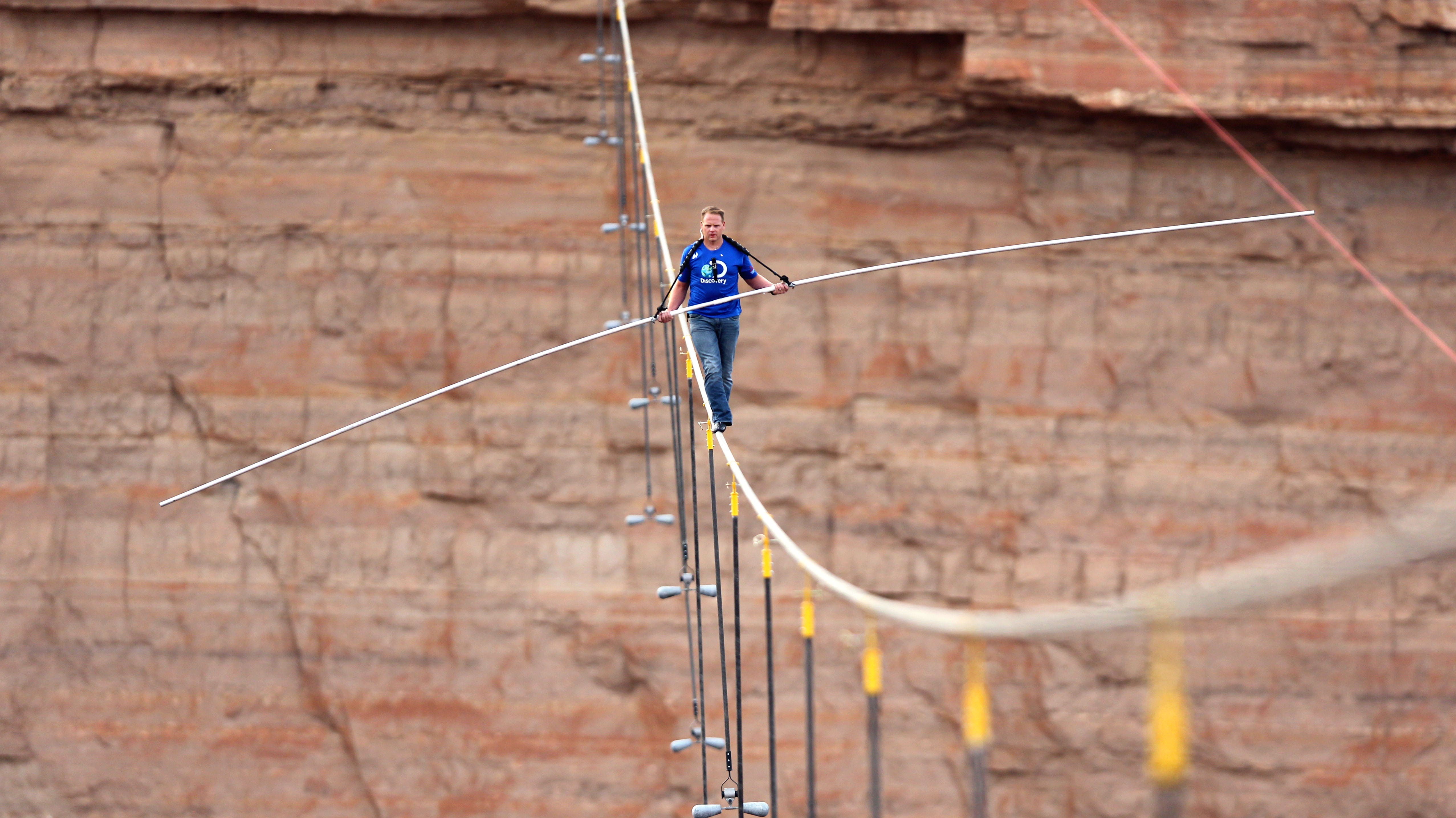 Nik Wallenda Walks Tightrope Across Grand Canyon