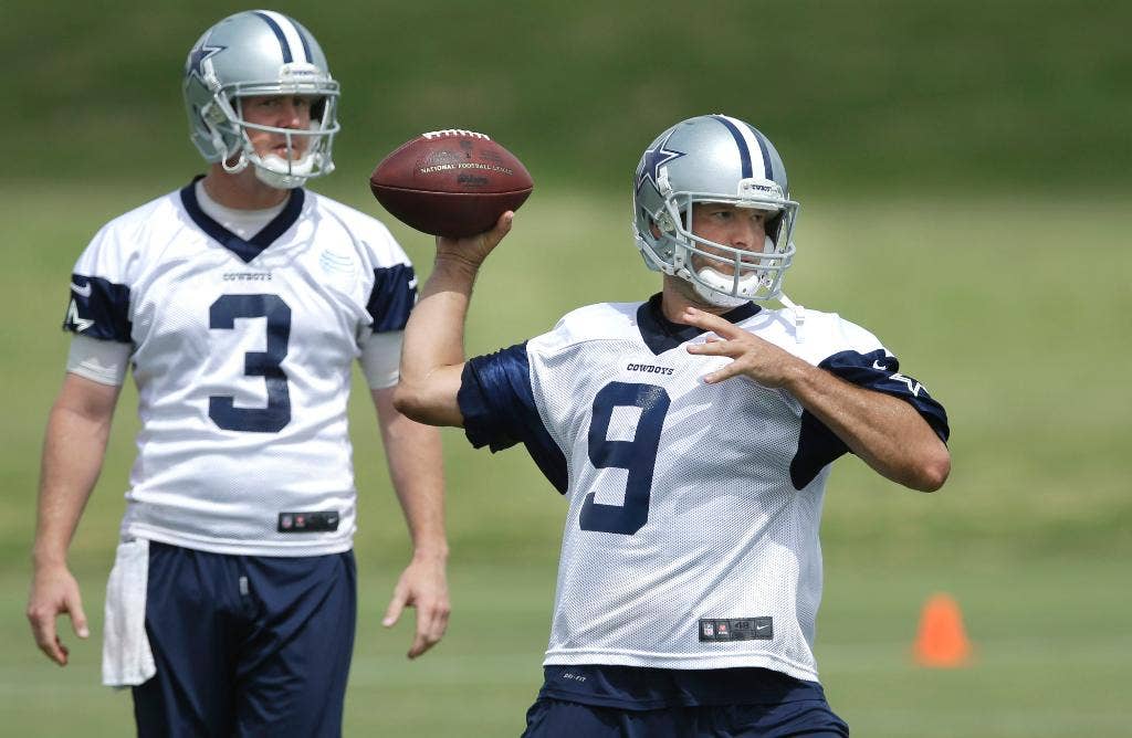 Apakah itu Romo atau Weeden, kartu datang ke quarterback dalam kunjungan ke koboi