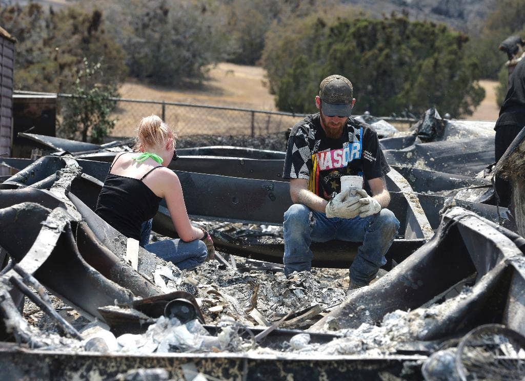 Firefighters gain some control of deadly California wildfire | Fox News