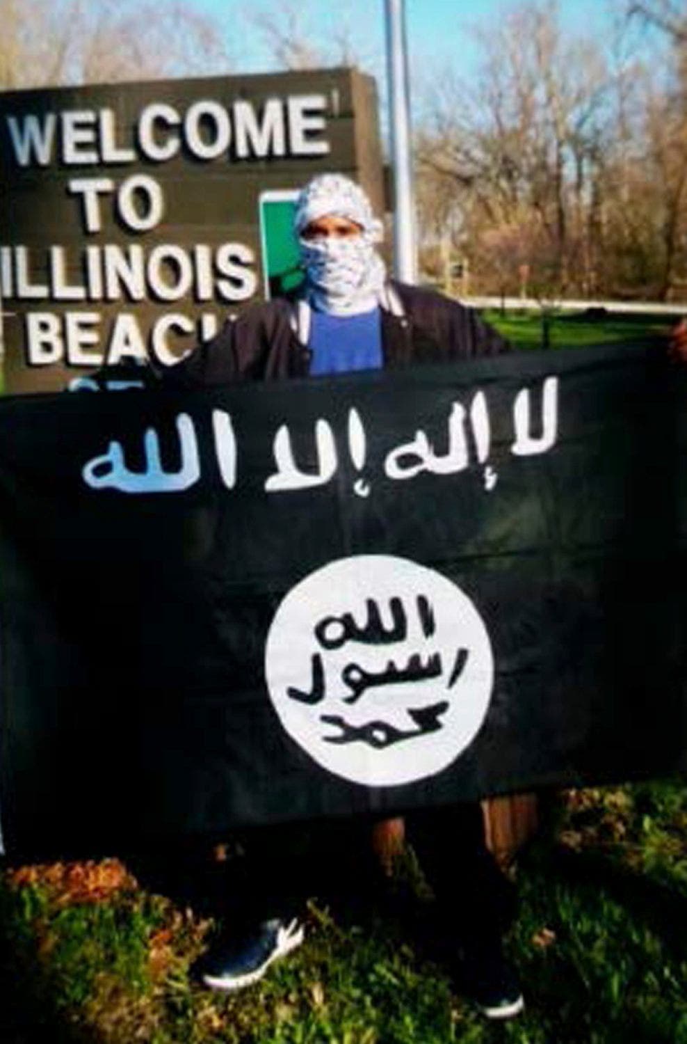 2 suburban Chicago men arrested on terrorism charges | Fox News