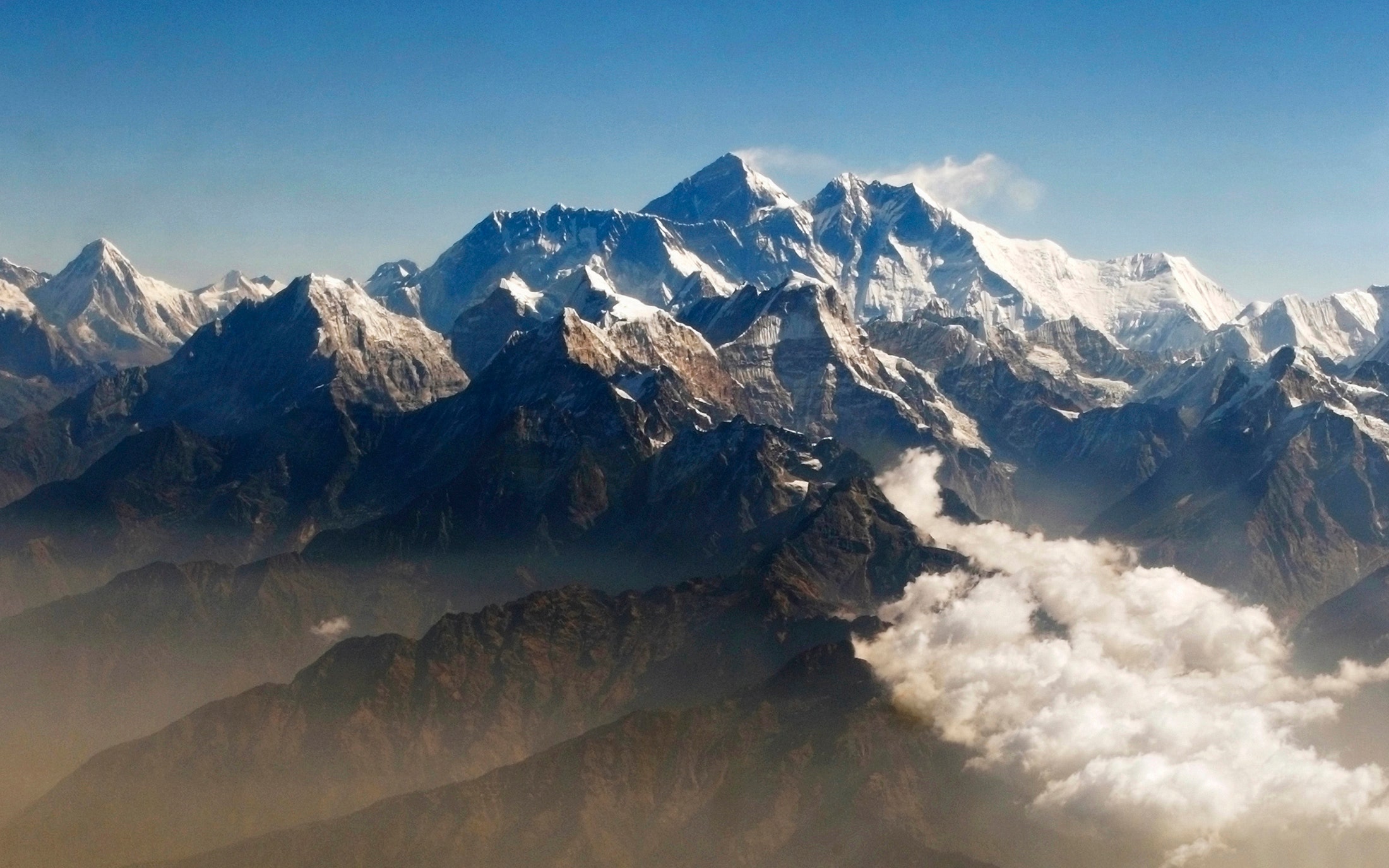 Гималаи море. Гималаи. Джомолунгма. Непал гора Эверест. Непал Гималаи Эверест. Горы : Гималаи (Эверест 8848м).