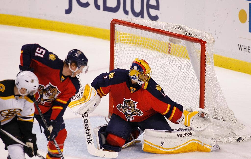 Panthers merusak peluang playoff Bruins, tertinggal 4-2 dari Luongo, Jagr