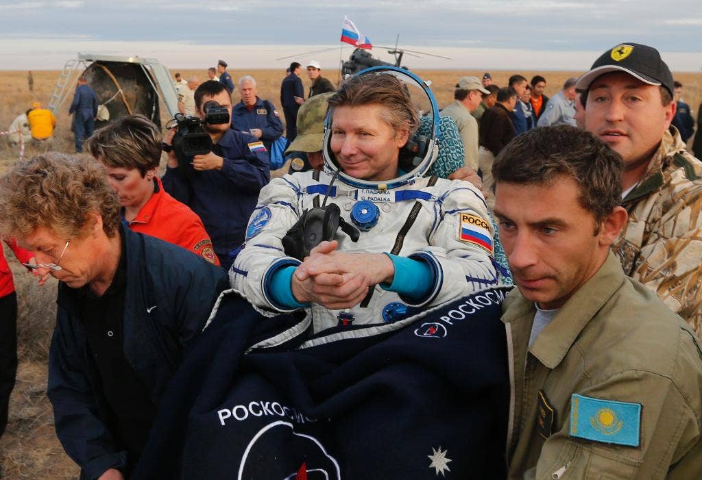 3 International Space Station astronauts safely return to Earth in ...