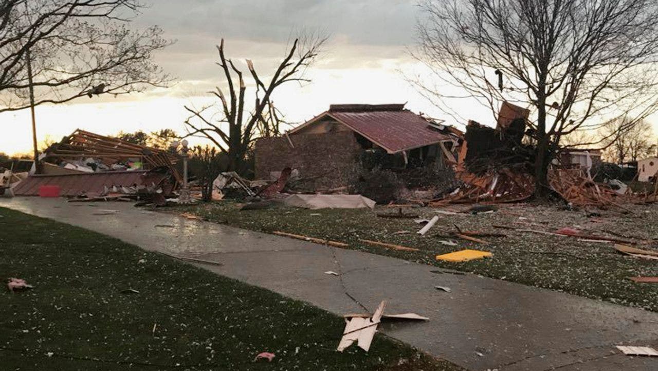 Severe storms leave widespread damage, thousands without power and one ...