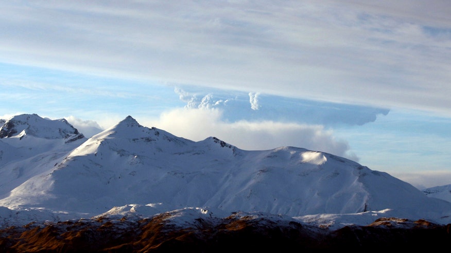 Alaska volcano erupts; ash trace reaches city | Fox News