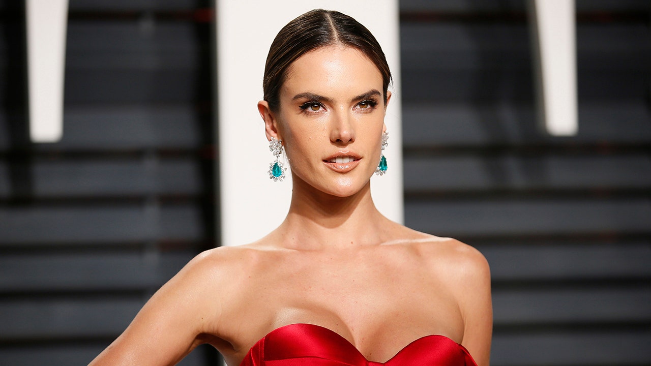 Victoria's Secret Angel Alessandra Ambrosio is flawless in new