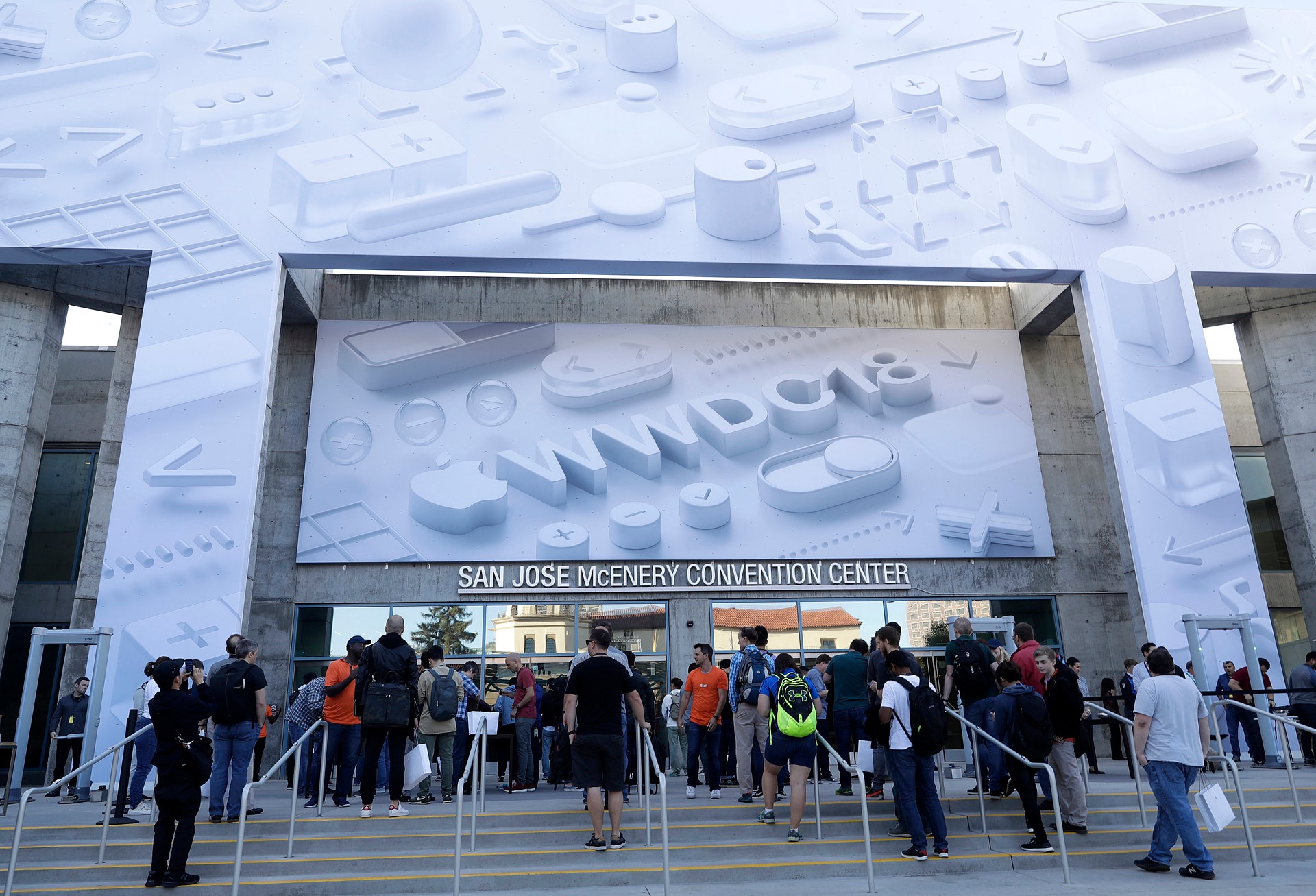 Apple WWDC: Apple unveils Memoji, new privacy features and more