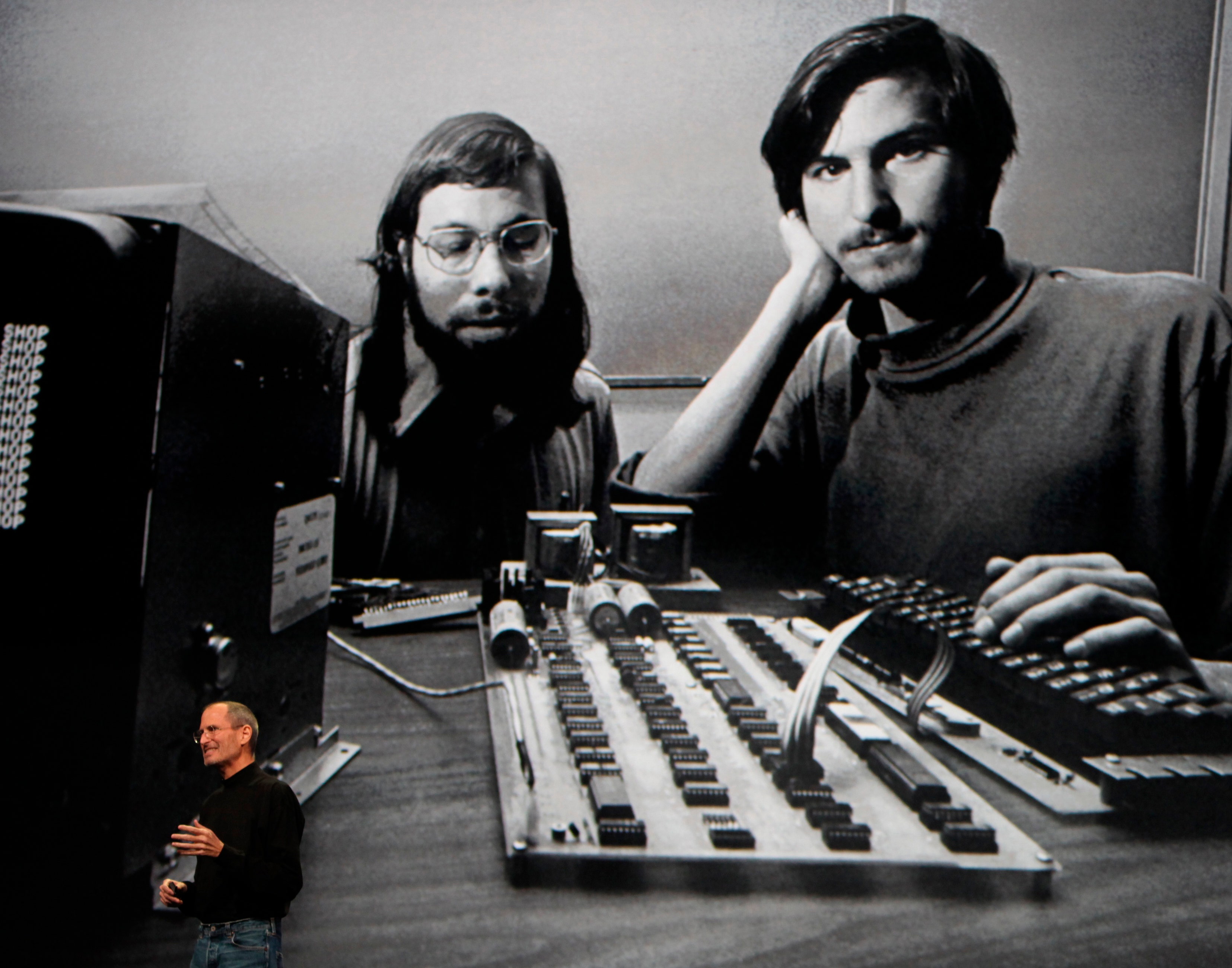 Rare Apple-1 computer built by Jobs and Wozniak in 1976