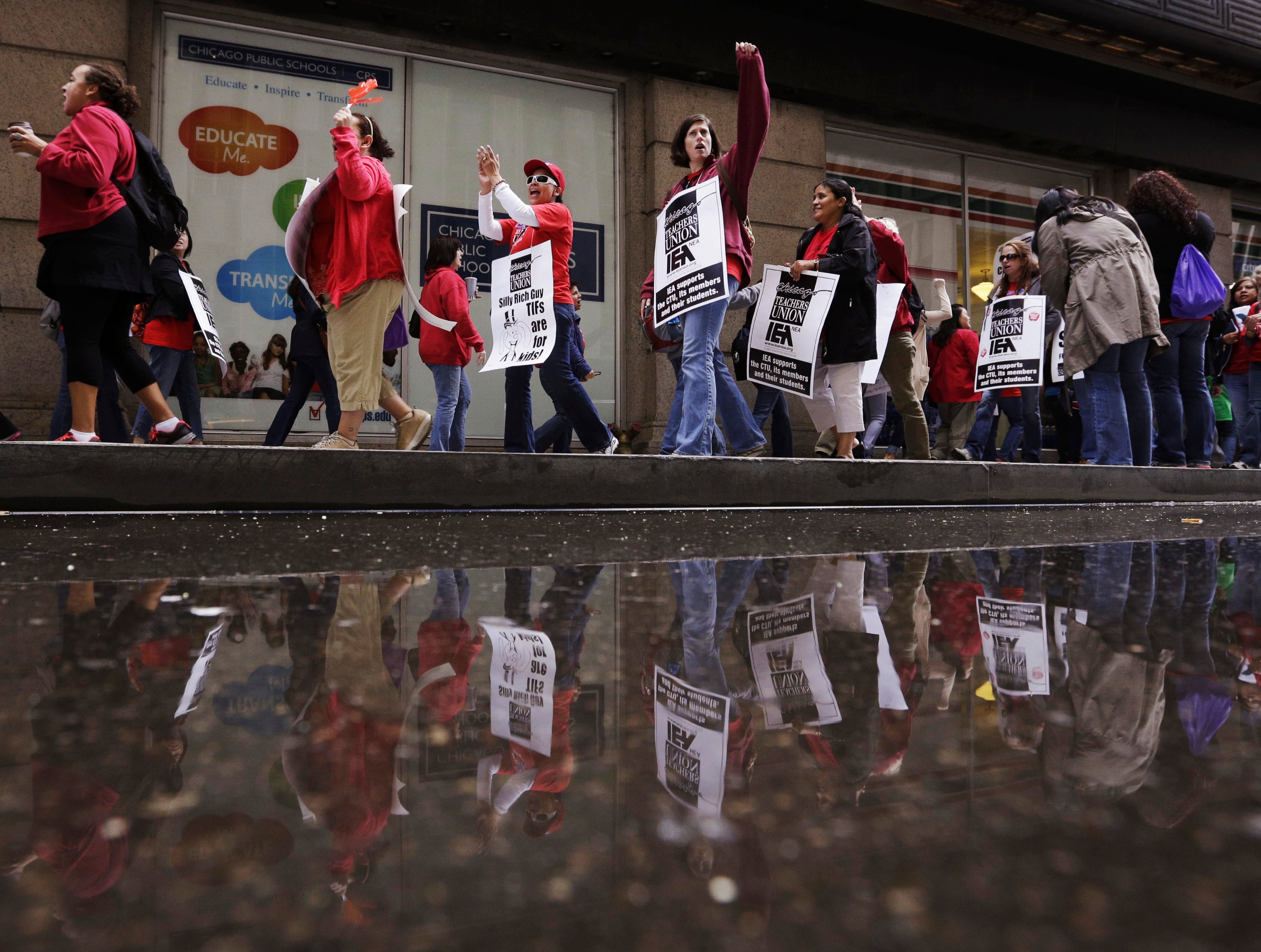 Chicago teachers union set to count ballots on new contract | Fox News