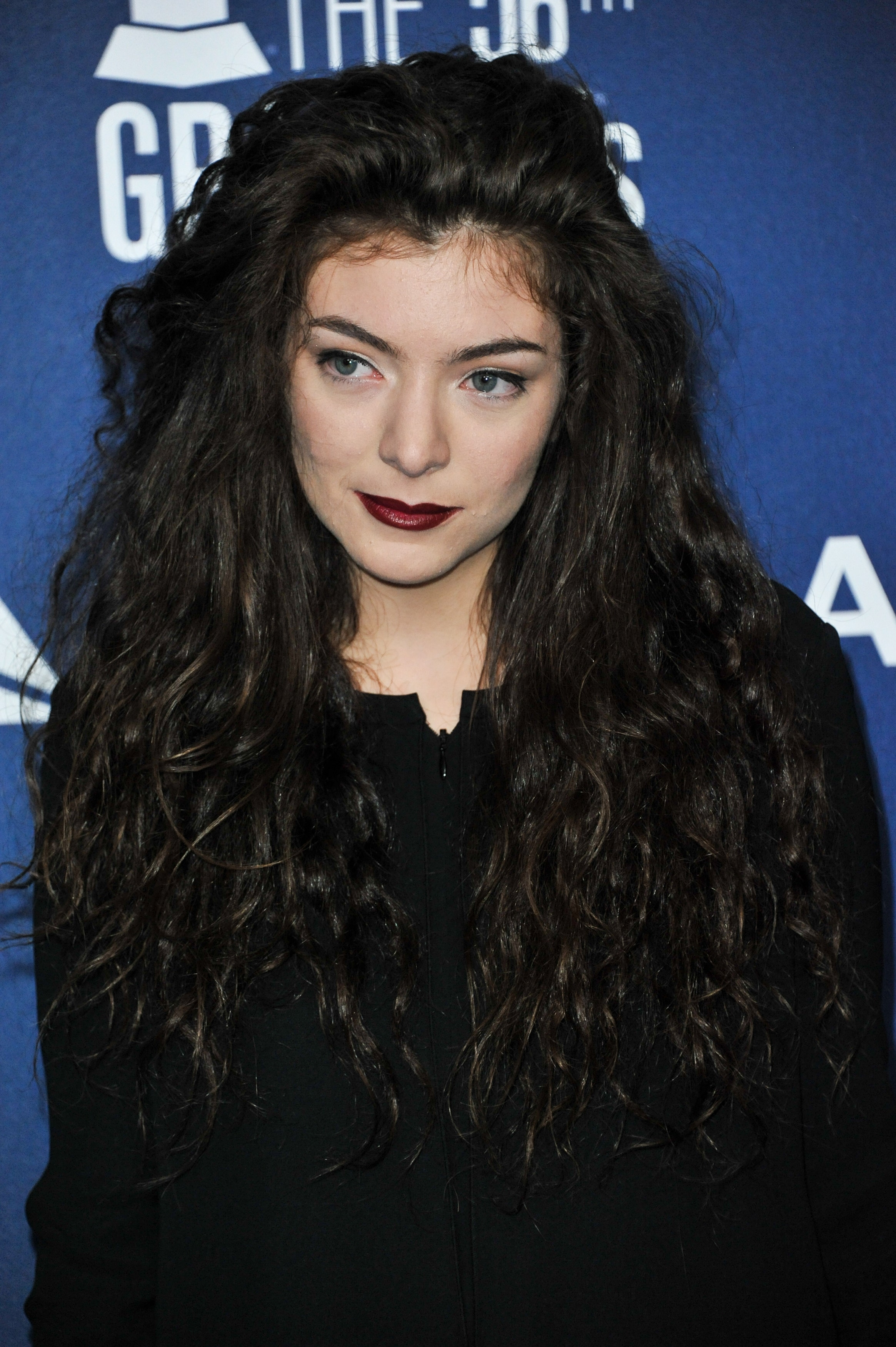 Ане лорде. Ана лордэ. Lorde 2022. Lorde hilial.